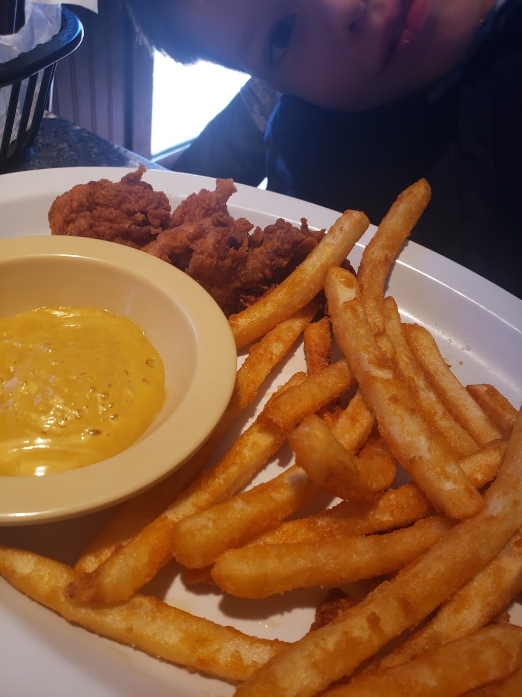 Classic Town & Country | restaurant | 10510 W Southwest Blvd, Wichita, KS 67215, USA | 3169430761 OR +1 316-943-0761