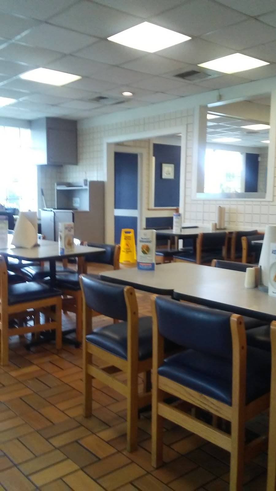 Captain Ds | restaurant | 2850 S Hamilton Rd, Columbus, OH 43232, USA | 6148668005 OR +1 614-866-8005