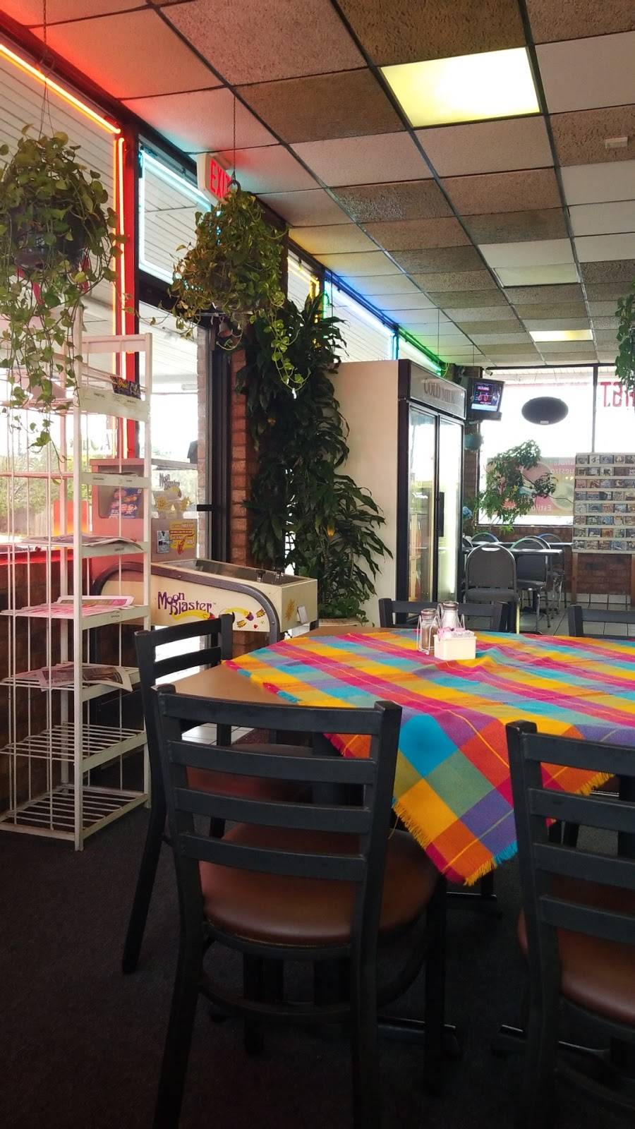 Auroras Cafe | restaurant | 303 N Story Rd, Irving, TX 75061, USA | 9725130371 OR +1 972-513-0371