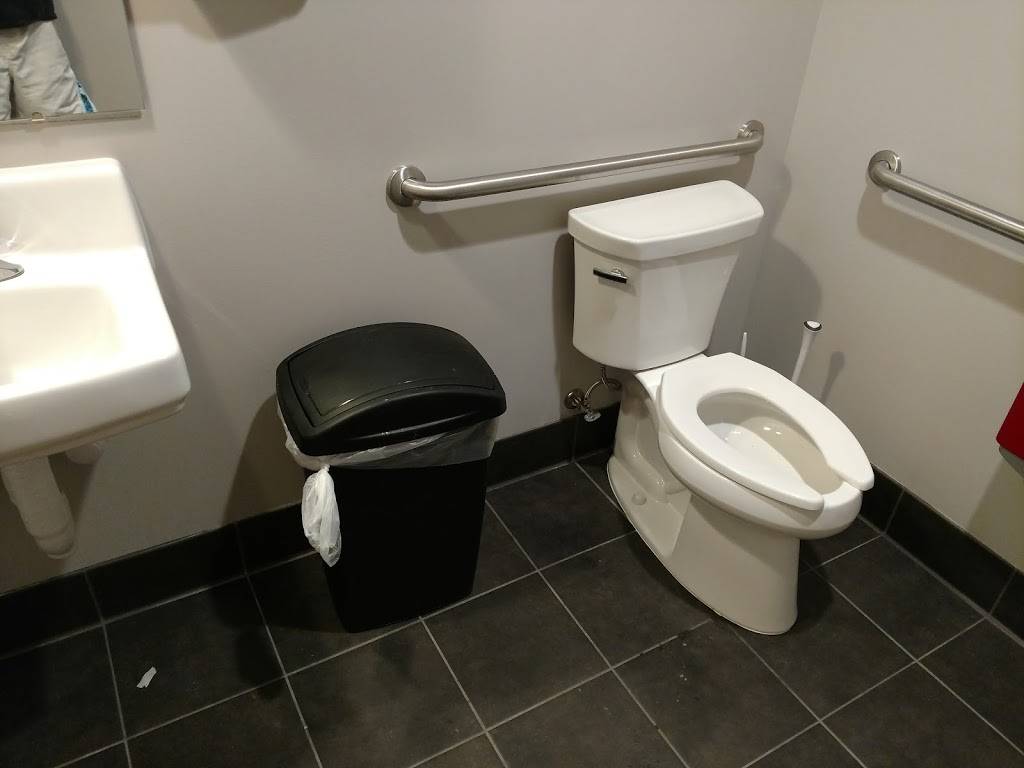 Marcos Pizza | meal takeaway | 132 S Cedar St, Mason, MI 48854, USA | 5178334004 OR +1 517-833-4004