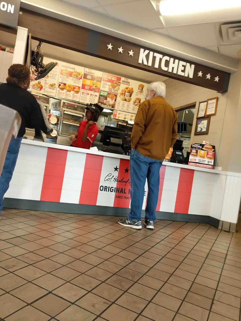 KFC | restaurant | 4306 Summer Ave, Memphis, TN 38122, USA | 9016856645 OR +1 901-685-6645