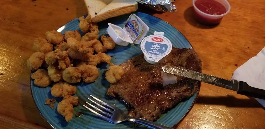 Aynor Foods & Spirits | restaurant | 1676 US-501, Galivants Ferry, SC 29544, USA | 8433581000 OR +1 843-358-1000