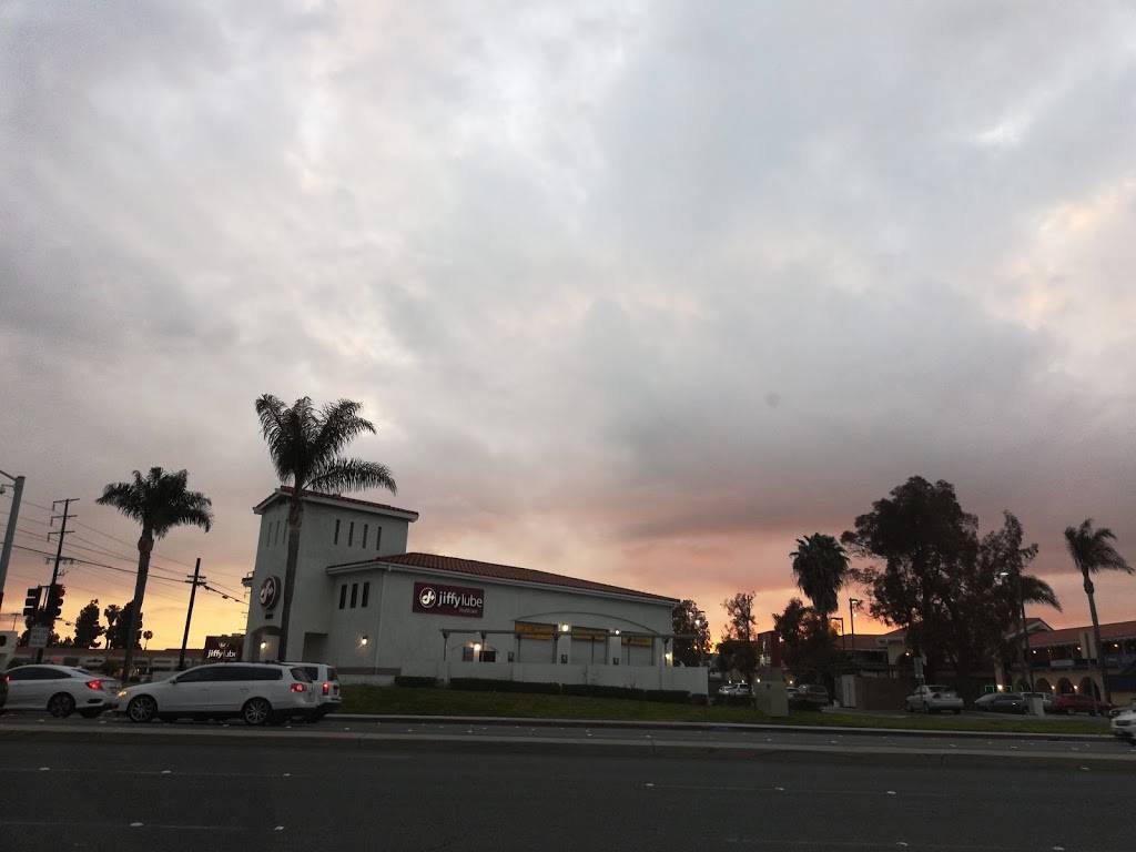 Starbucks | cafe | 9025 Warner Ave A, Fountain Valley, CA 92708, USA | 7143752868 OR +1 714-375-2868