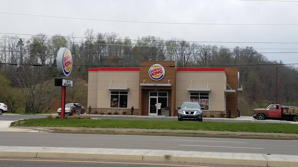 Burger King | restaurant | 2560 Parkway, Pigeon Forge, TN 37863, USA | 8654532615 OR +1 865-453-2615