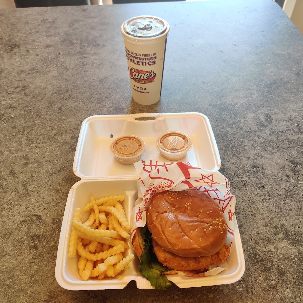Raising Canes | meal takeaway | 6415 Grand Ave, Gurnee, IL 60031, USA | 8478556039 OR +1 847-855-6039
