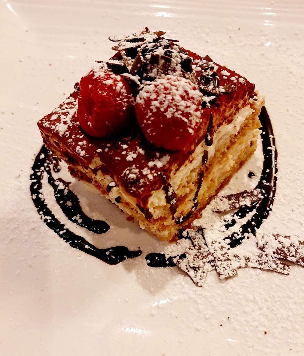 Santos Italian Cuisine | restaurant | 10 Royal Orchard Blvd, Thornhill, ON L3T 3C3, Canada | 9057310352 OR +1 905-731-0352