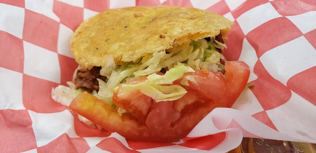 Lalas Gorditas | restaurant | 1600 Roosevelt Ave, San Antonio, TX 78210, USA | 2104657157 OR +1 210-465-7157