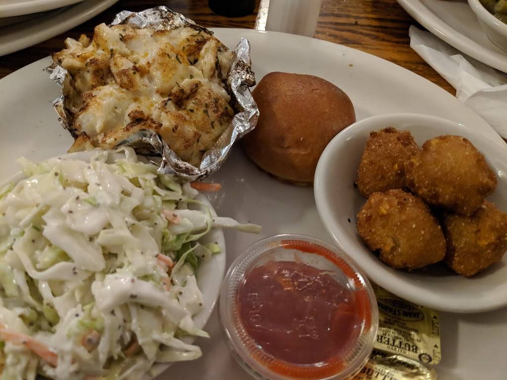 Lambert Seafood | restaurant | 10825 Lanham Severn Rd, Glenn Dale, MD 20769, USA | 3012622206 OR +1 301-262-2206