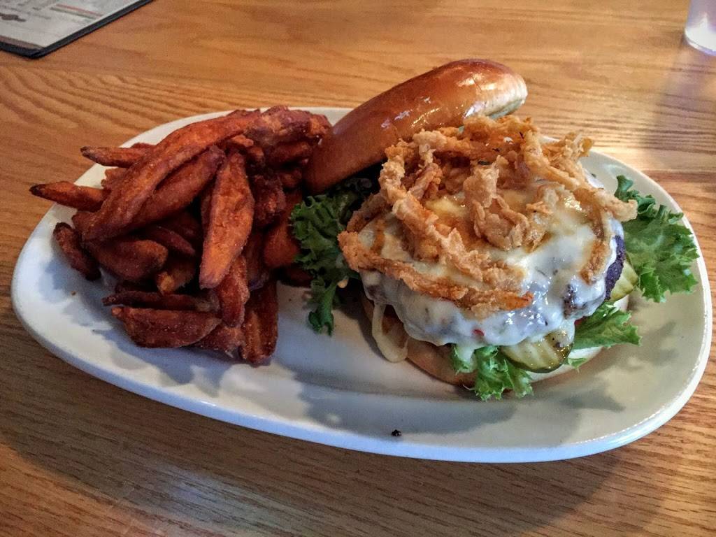 Dingle House Irish Pub & Grub | restaurant | 9102 W Chester Towne Centre Rd, West Chester Township, OH 45069, USA | 5138747468 OR +1 513-874-7468