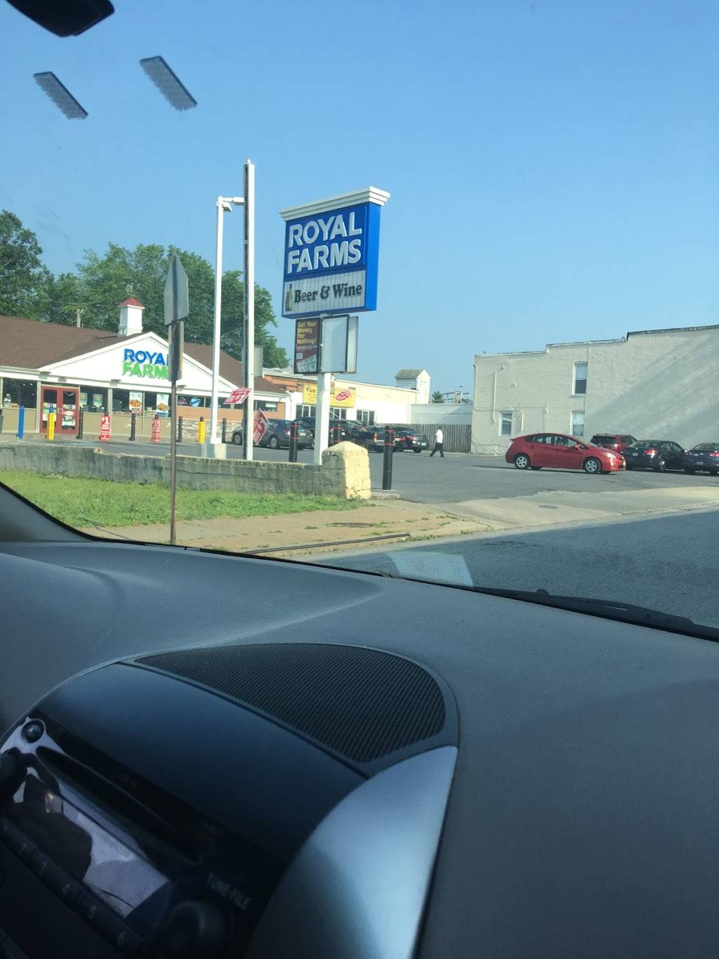 Royal Farms | meal takeaway | 3635 Keswick Rd, Baltimore, MD 21211, USA | 4103874326 OR +1 410-387-4326