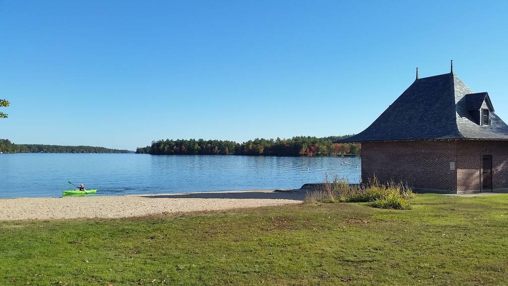 Winnipesaukee Flagship Corporation | restaurant | 30 Lake St, Center Harbor, NH 03226, USA | 6032537355 OR +1 603-253-7355