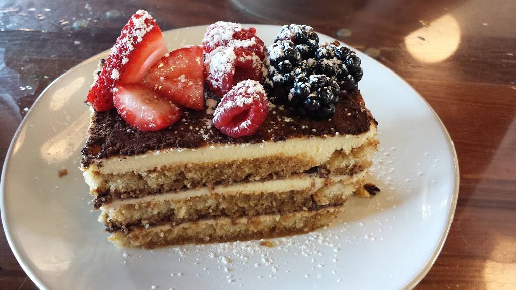 Katies Pizza & Pasta | restaurant | 9568 Manchester Rd, St. Louis, MO 63119, USA | 3149426555 OR +1 314-942-6555