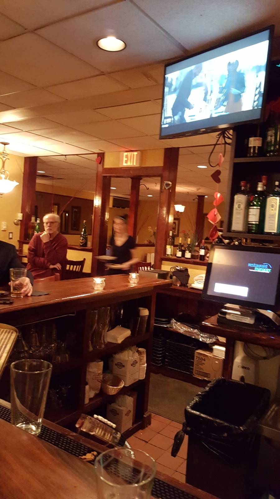 Tambascios Italian Grill | restaurant | 1 Dodgingtown Rd, Newtown, CT 06470, USA | 2034262715 OR +1 203-426-2715