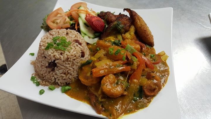 Ms. Marthas Caribbean Kitchen | restaurant | 1820 W Northern Ave Suite #110, Phoenix, AZ 85021, USA | 6026752212 OR +1 602-675-2212