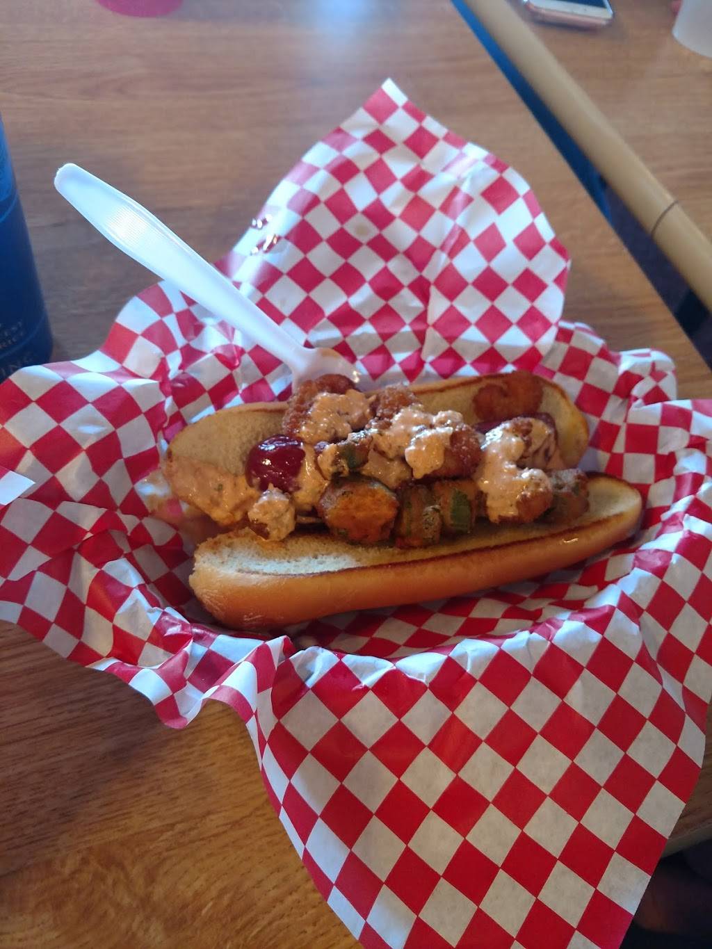 Diamond Dawgs | restaurant | 753 Asp Ave, Norman, OK 73069, USA | 4053643294 OR +1 405-364-3294