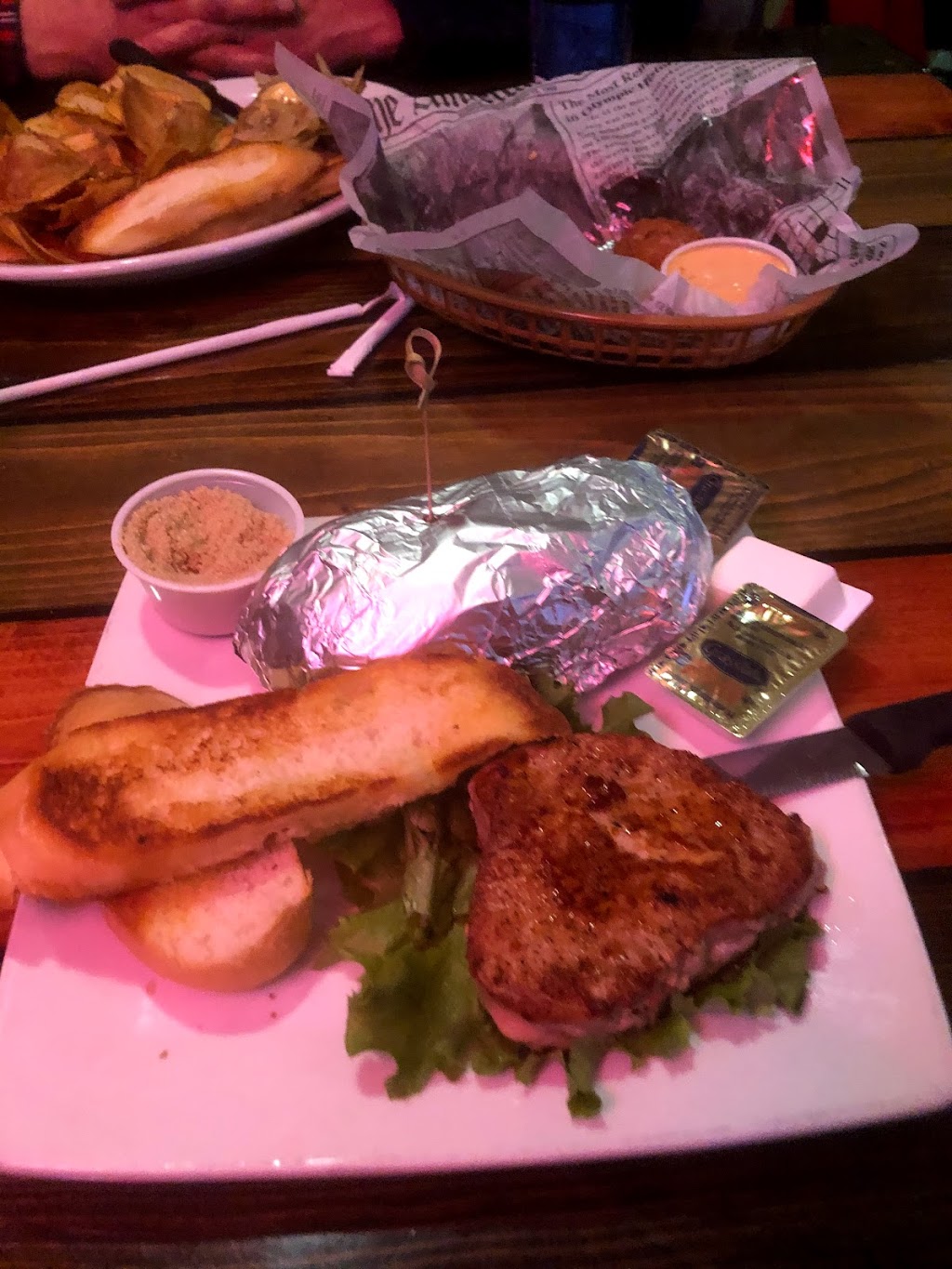 JB Malones Bar & Grill | restaurant | 1727 W Scenic Rivers Blvd, Salem, MO 65560, USA | 5737296881 OR +1 573-729-6881