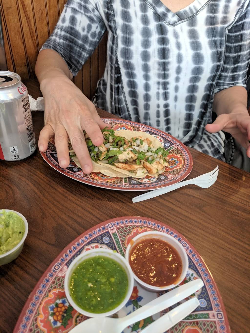 Panchos Mexican Taqueria | restaurant | 2303 Arctic Ave, Atlantic City, NJ 08401, USA | 6093442062 OR +1 609-344-2062