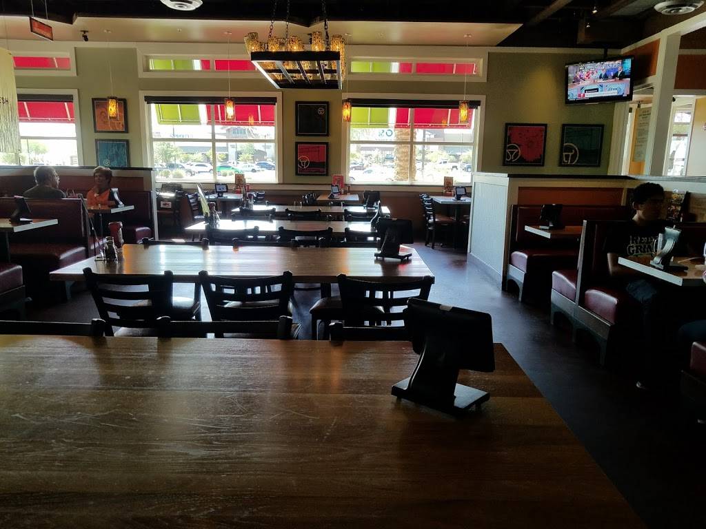 Chilis Grill & Bar | meal takeaway | 10040 W Happy Valley Rd, Peoria, AZ 85383, USA | 6235720107 OR +1 623-572-0107