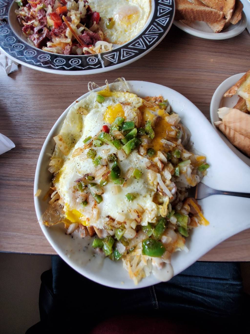 Brunners | restaurant | 2222 E Grand River Ave, Howell, MI 48843, USA | 5175462222 OR +1 517-546-2222