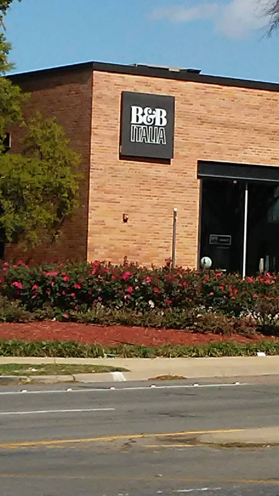 Meddlesome Moth | restaurant | 1621 Oak Lawn Ave, Dallas, TX 75207, USA | 2146287900 OR +1 214-628-7900