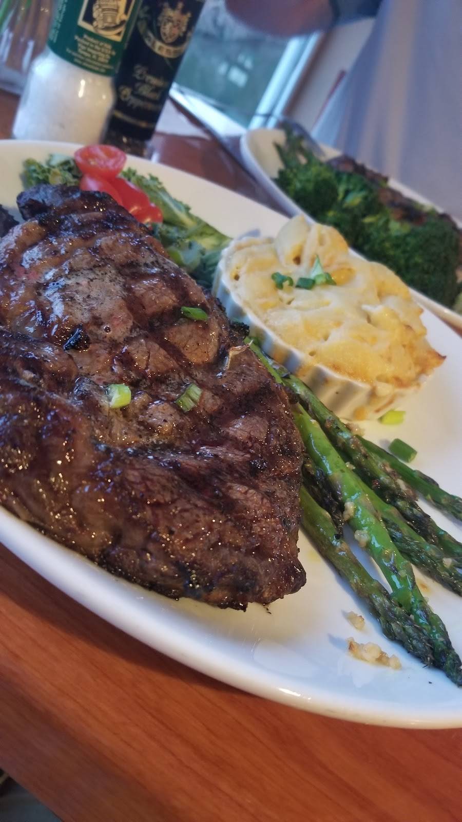 The Boathouse | restaurant | 4421 Bartlett Pkwy, Captiva, FL 33924, USA | 2393951001 OR +1 239-395-1001