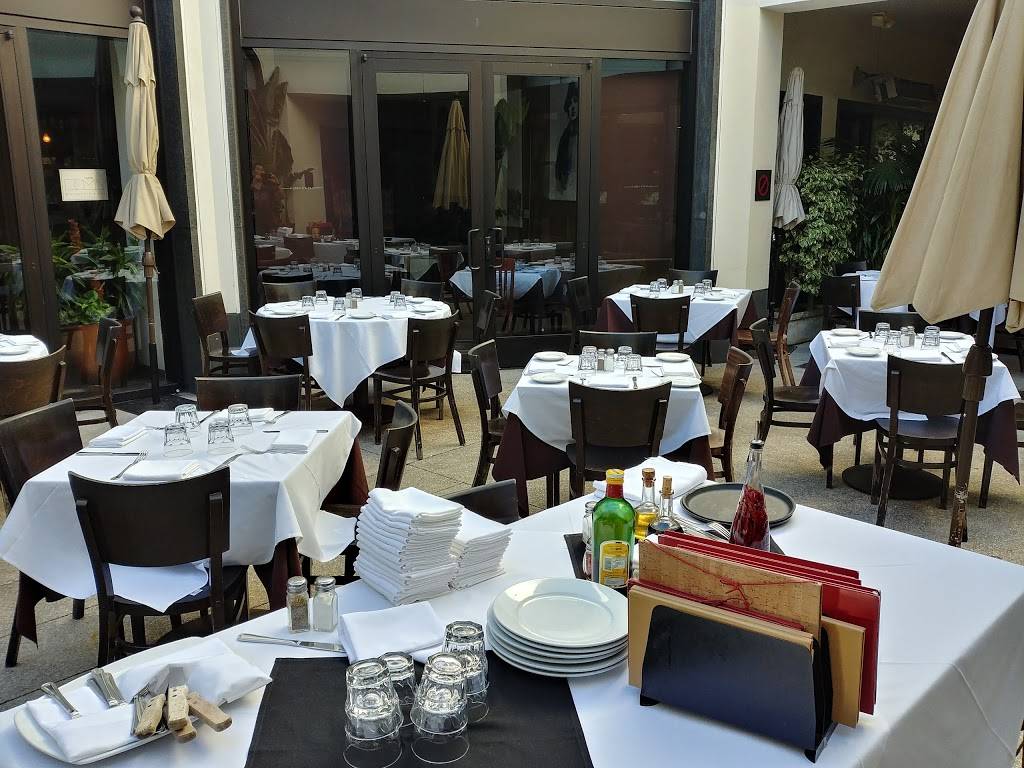 Caffe Roma | restaurant | 350 N Canon Dr, Beverly Hills, CA 90210, USA | 3102747834 OR +1 310-274-7834