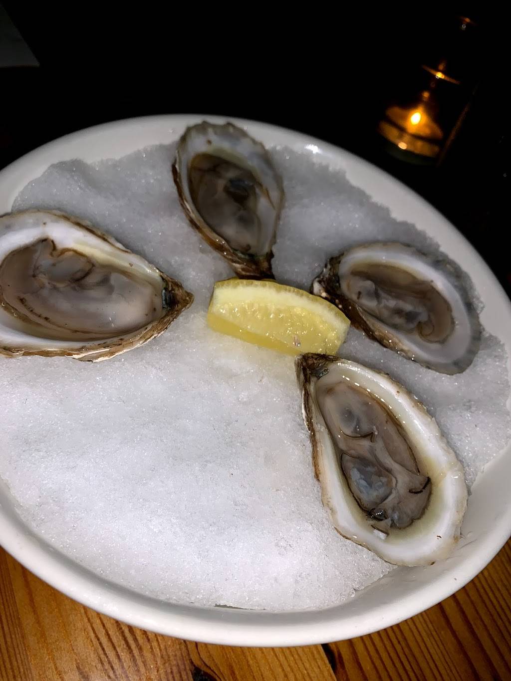 Octopus Bar | restaurant | 560 Gresham Ave SE, Atlanta, GA 30316, USA | 4046279911 OR +1 404-627-9911