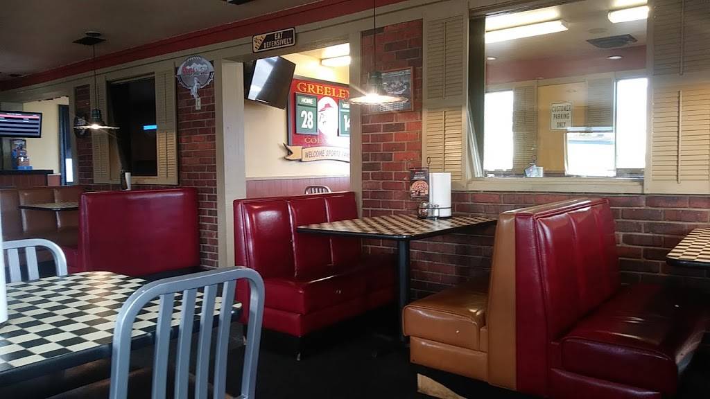 Pizza Hut | meal takeaway | 2439 W 10th St, Greeley, CO 80634, USA | 9703566736 OR +1 970-356-6736