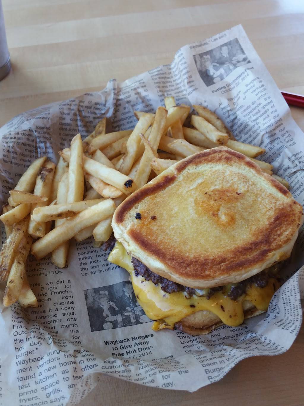 Wayback Burgers | restaurant | 13608 Midway Rd, Farmers Branch, TX 75244, USA | 2144849165 OR +1 214-484-9165