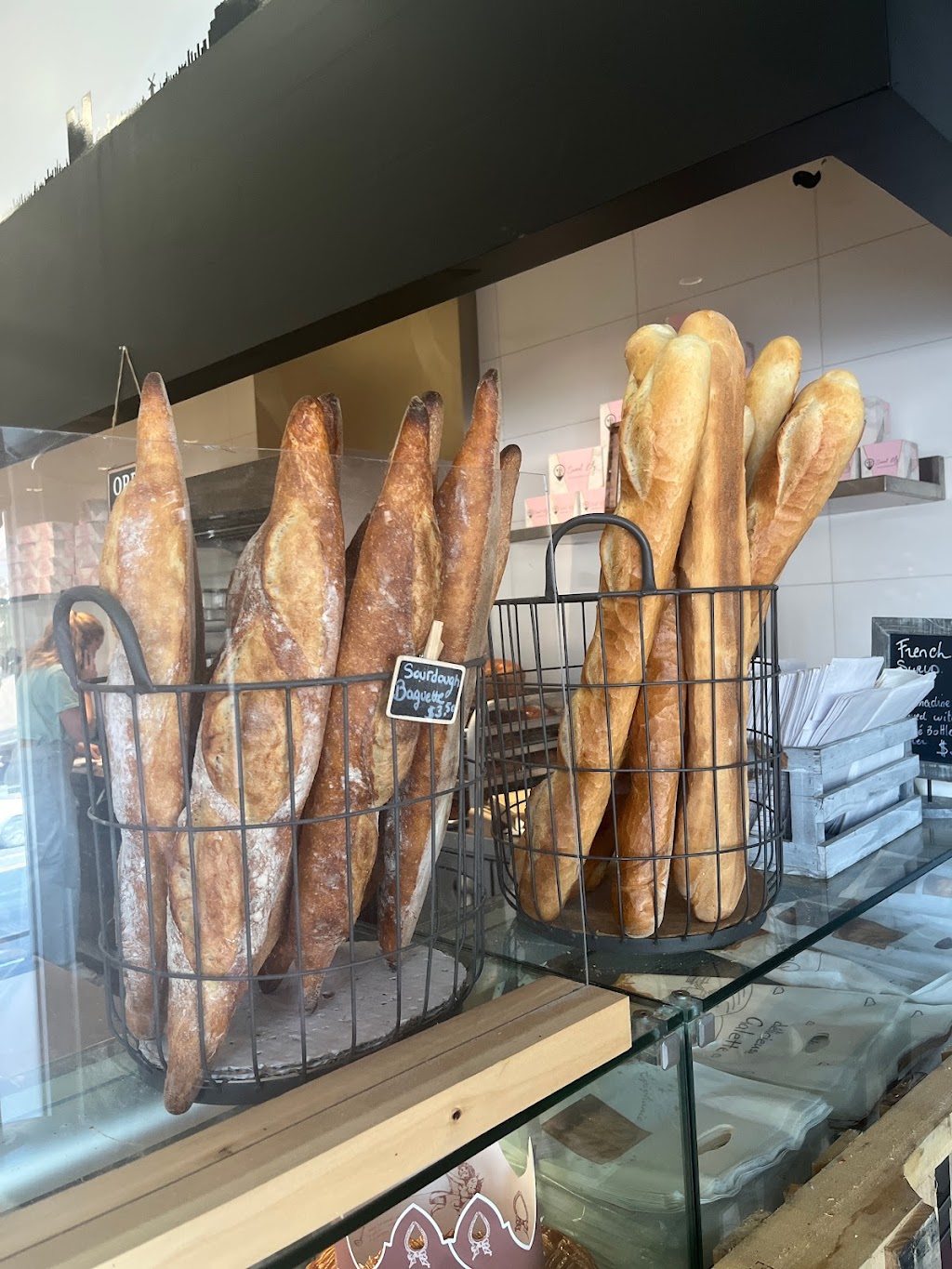 Sweet Lily Bakery Cafe | cafe | 3315 Cahuenga Blvd W, Los Angeles, CA 90068, USA | 3234991888 OR +1 323-499-1888