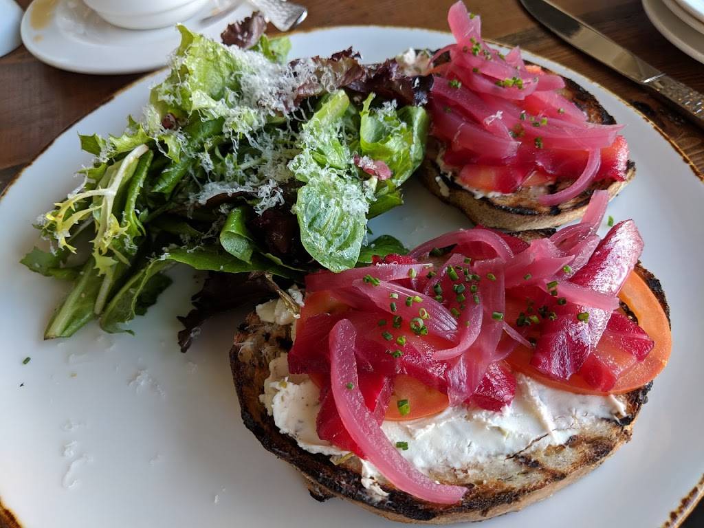 Fin & Brew | restaurant | 5 John Walsh Blvd, Peekskill, NY 10566, USA | 9147884555 OR +1 914-788-4555