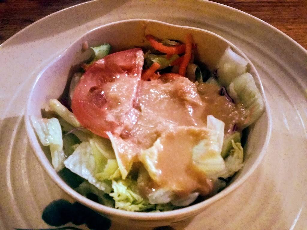 Somethings Fishy | restaurant | 21812 Ventura Blvd, Woodland Hills, CA 91364, USA | 8188843880 OR +1 818-884-3880