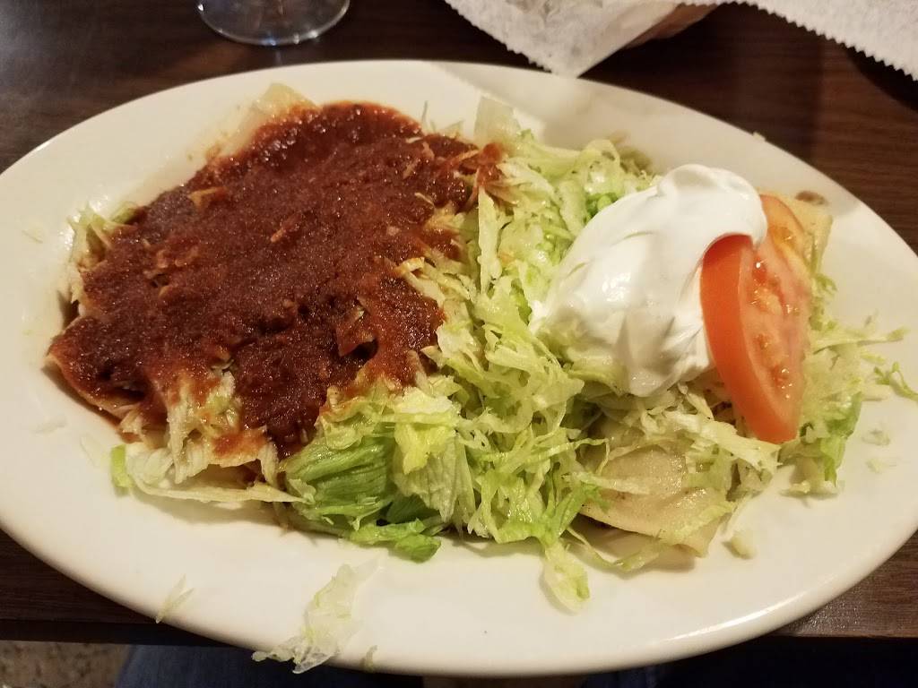 Los Tres Amigos | restaurant | 1822 Vaughn Rd, Wood River, IL 62095, USA | 6182599730 OR +1 618-259-9730