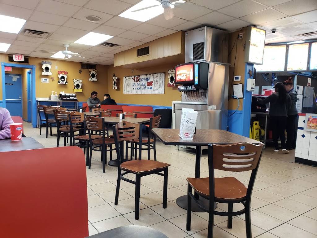 Dairy Queen Store | restaurant | 2050 Montgomery St, Fort Worth, TX 76107, USA | 8177323451 OR +1 817-732-3451