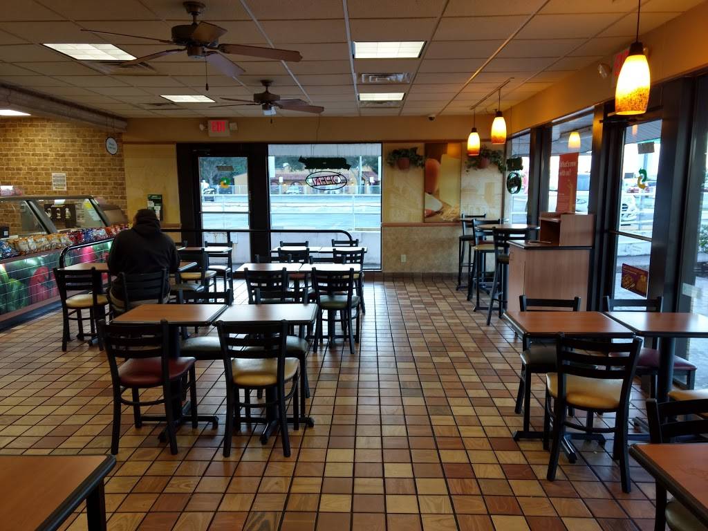 Subway Restaurants | restaurant | 4408 W Hillsborough Ave, Tampa, FL 33614, USA | 8138795489 OR +1 813-879-5489