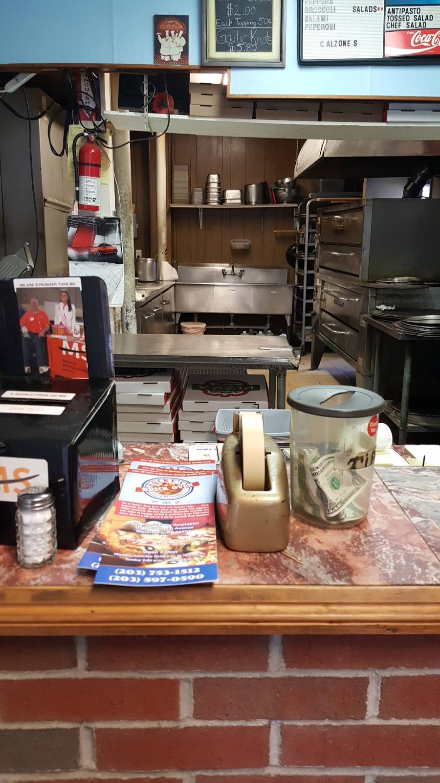 Rockys Pizza Restaurant | restaurant | 119 Bunker Hill Ave, Waterbury, CT 06708, USA | 2037531512 OR +1 203-753-1512