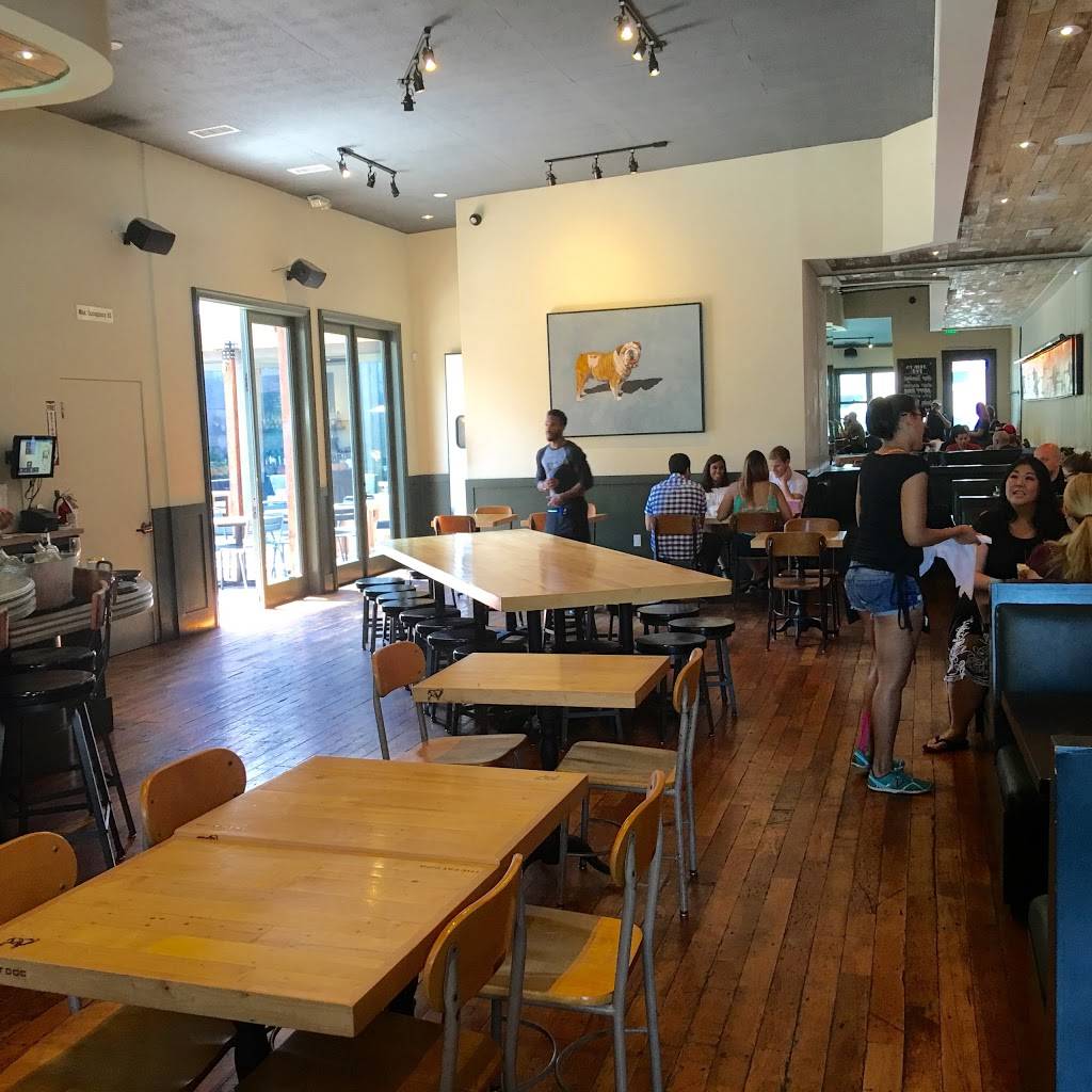 The Fat Dog | restaurant | 11050 W Magnolia Blvd, North Hollywood, CA 91601, USA | 8189853644 OR +1 818-985-3644