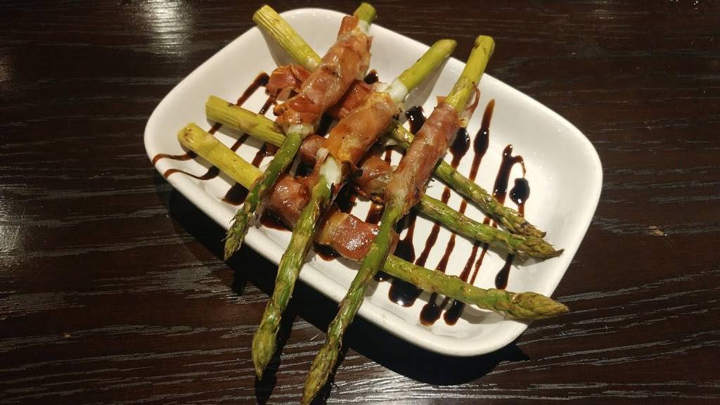 Carrabbas Italian Grill | restaurant | 25054 Sperry Dr, Westlake, OH 44145, USA | 4402500880 OR +1 440-250-0880