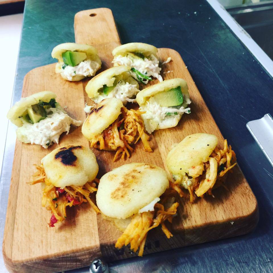 Arepas Bee | restaurant | 13412 Jefferson Davis Highway, (Inside Beehive Playground), Woodbridge, VA 22191, USA | 7039107108 OR +1 703-910-7108