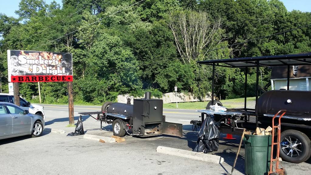 Smokers Delight BBQ | restaurant | 3344, 4595 Livingston Rd, Indian Head, MD 20640, USA | 3017518336 OR +1 301-751-8336