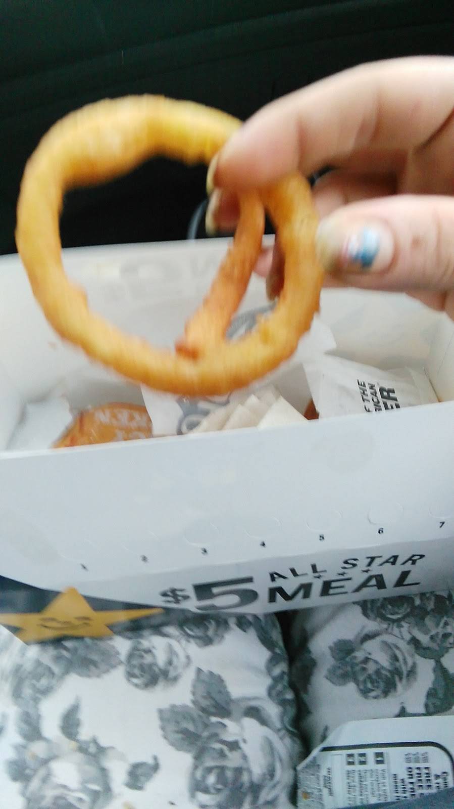 Hardees | restaurant | 129 S Memorial Dr, New Castle, IN 47362, USA | 7655930409 OR +1 765-593-0409