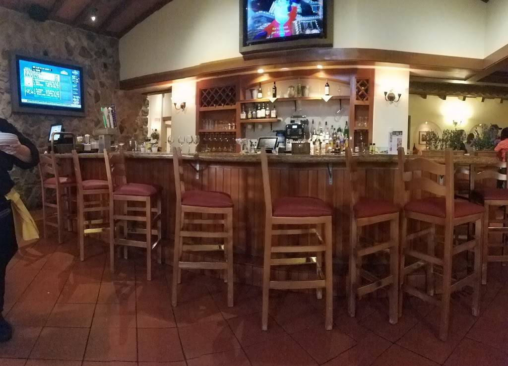 Olive Garden Italian Restaurant | meal takeaway | 2811 E Central Texas Expy, Killeen, TX 76543, USA | 2546992709 OR +1 254-699-2709