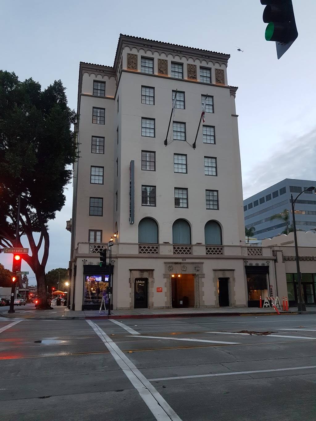 Hotel Constance Pasadena | night club | 928 E Colorado Blvd, Pasadena, CA 91106, USA | 6268987900 OR +1 626-898-7900