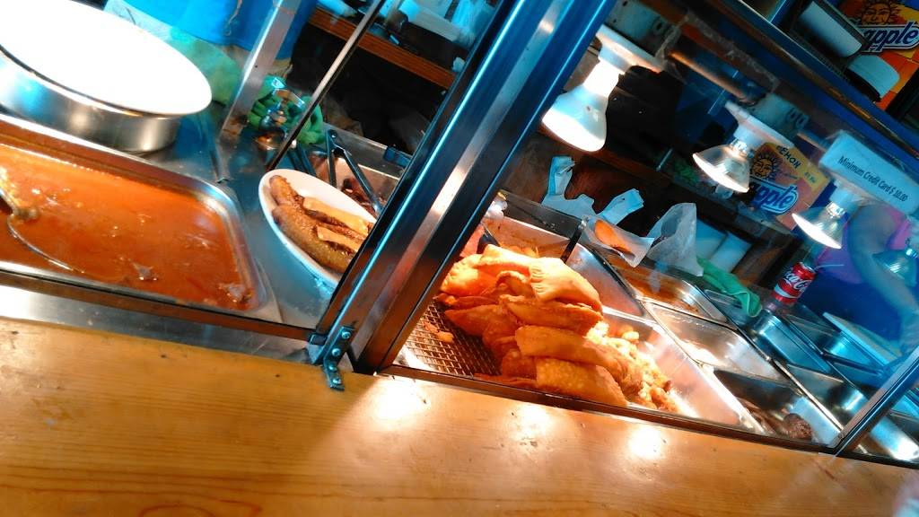 Cafeteria Morla Restaurant | restaurant | 767 State St, Bridgeport, CT 06604, USA | 2033358944 OR +1 203-335-8944