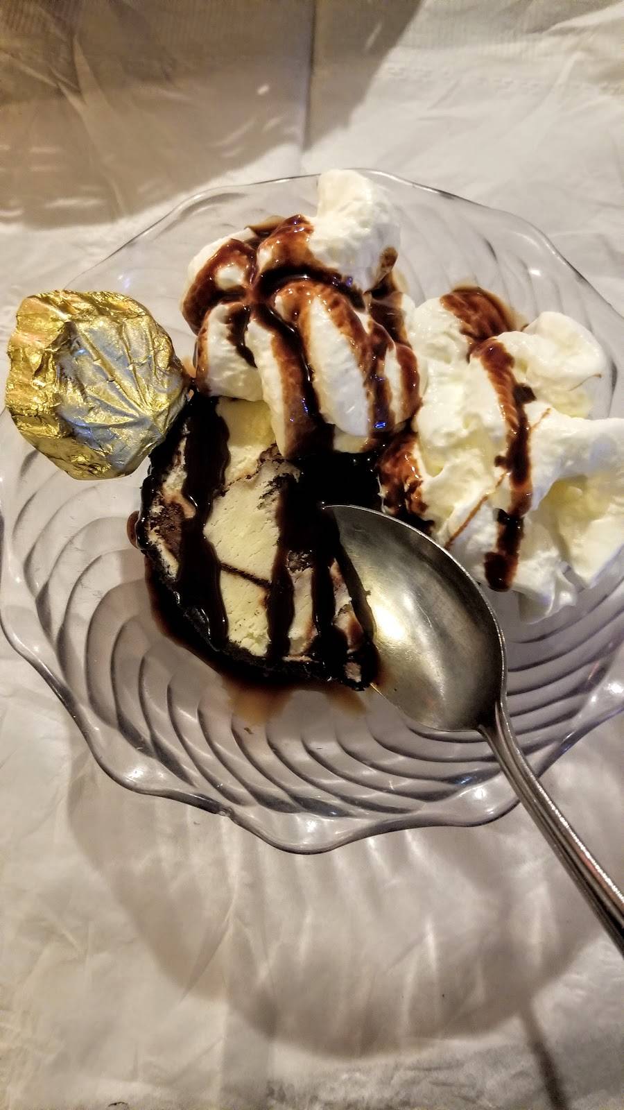 Albertos | restaurant | 814 Derby Ave, Seymour, CT 06483, USA | 2037329082 OR +1 203-732-9082