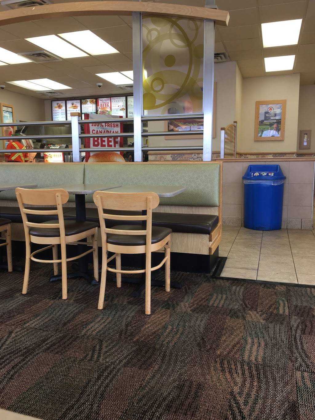 Wendys | restaurant | 415 Woodlawn Rd W, Guelph, ON N1H 7M1, Canada | 5198210999 OR +1 519-821-0999