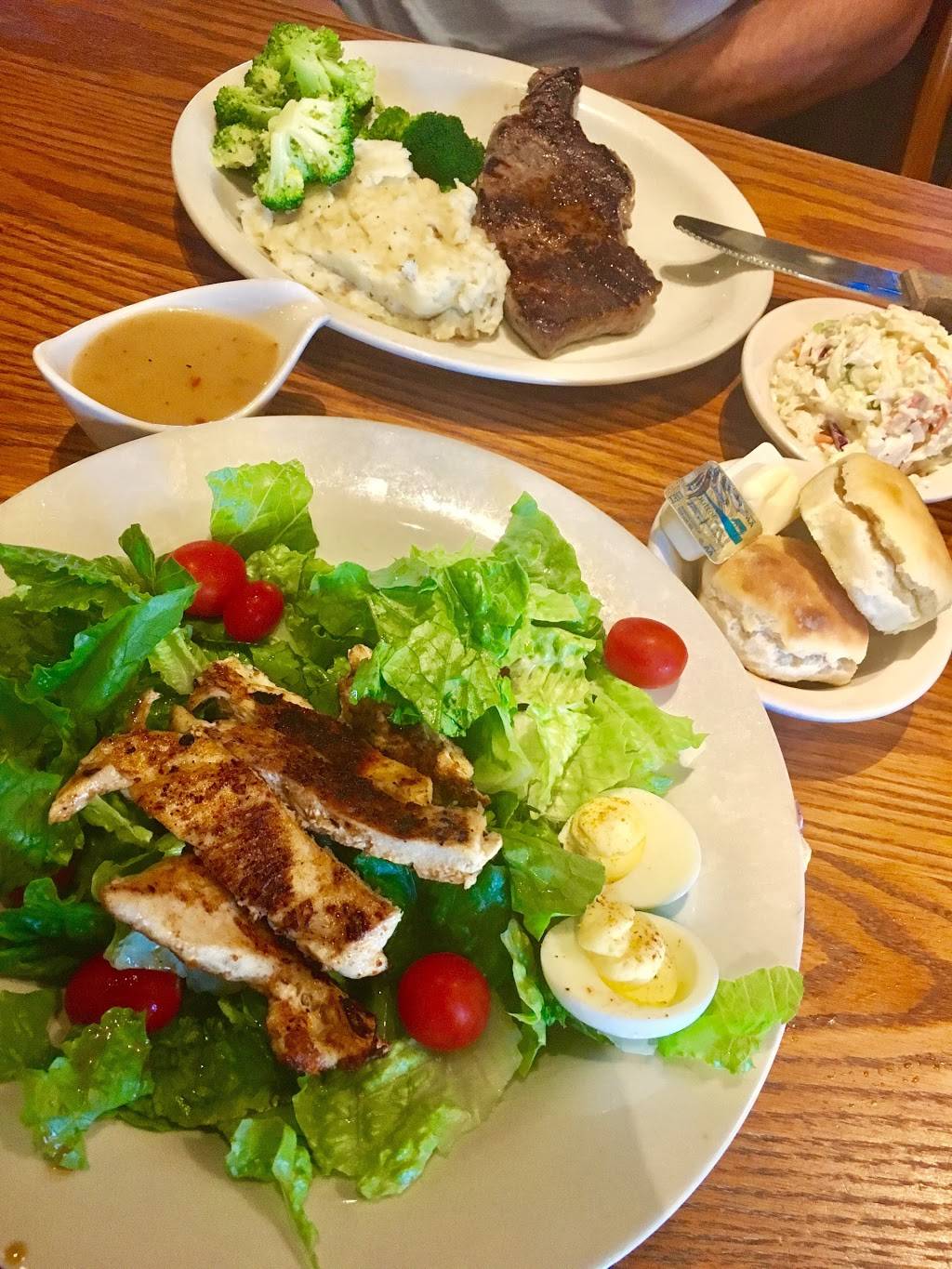 Cracker Barrel Old Country Store | restaurant | 2406 Music Valley Dr, Nashville, TN 37214, USA | 6158835440 OR +1 615-883-5440