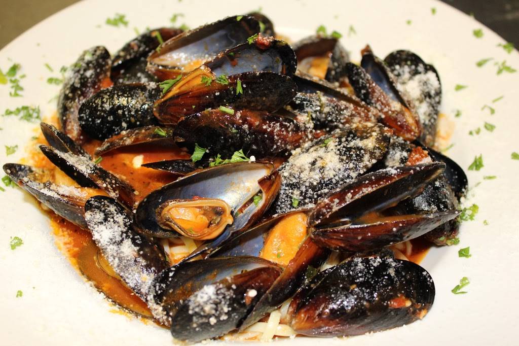 Milanos Italian Restaurant Pizza and Bar | restaurant | 1504 3rd St N, Jacksonville Beach, FL 32250, USA | 9042700012 OR +1 904-270-0012