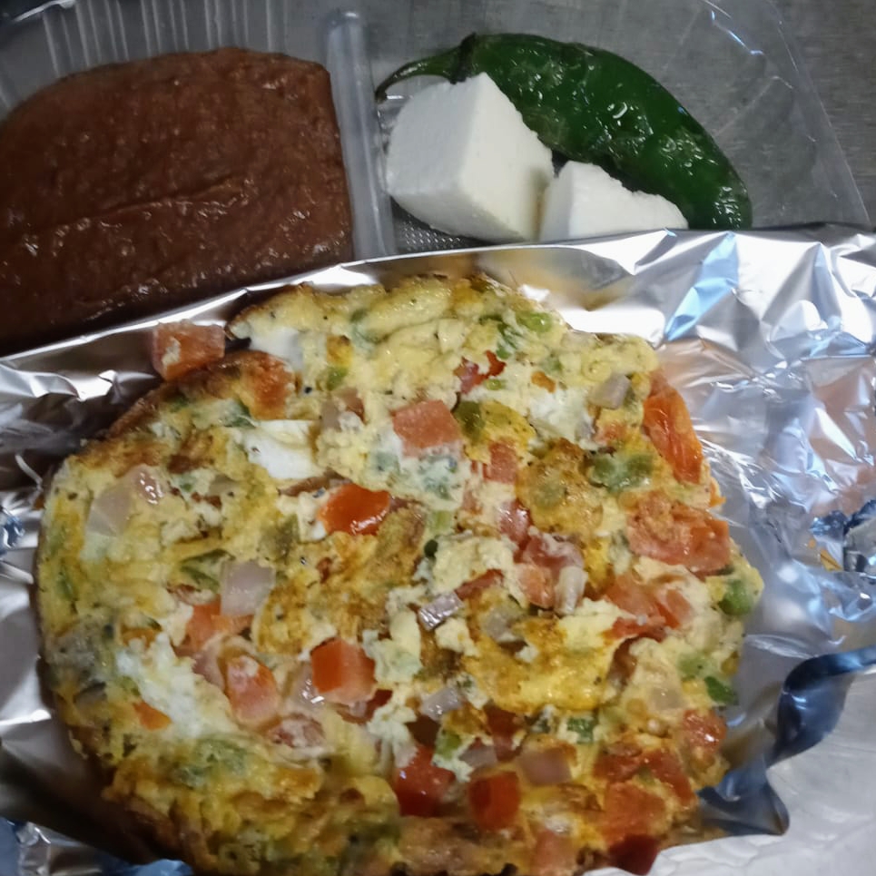 Yuris restaurant | restaurant | 9101 International Blvd, Oakland, CA 94603, USA | 5104728278 OR +1 510-472-8278