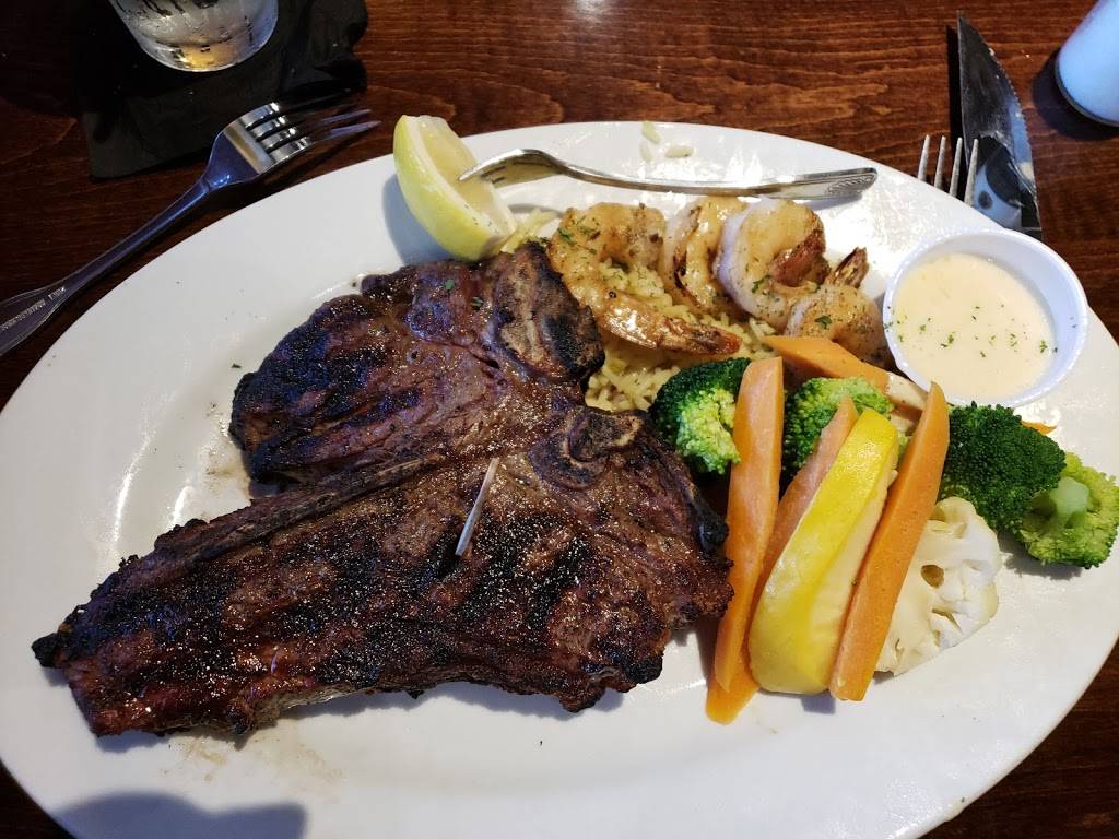 Brown Derby Belden Village | restaurant | 4670 Everhard Rd NW, Canton, OH 44718, USA | 3304944413 OR +1 330-494-4413